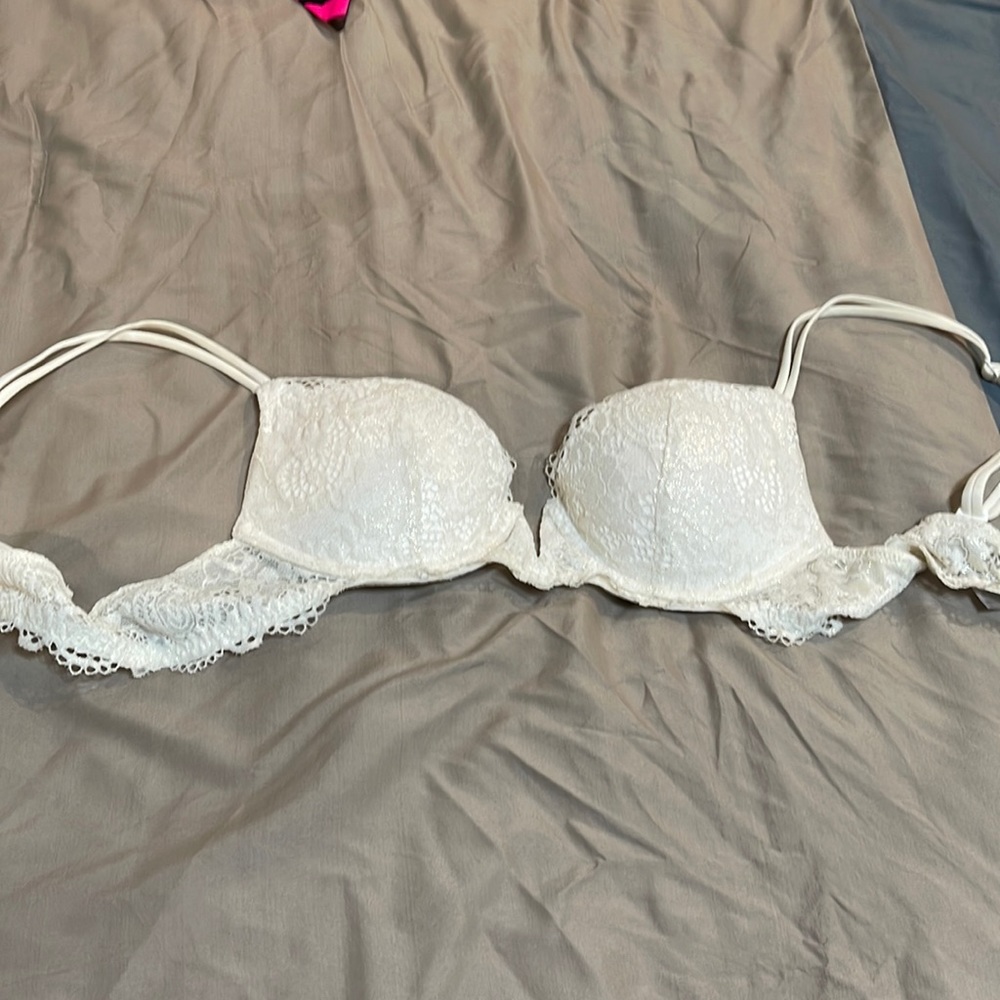 Used Victoria secret bra